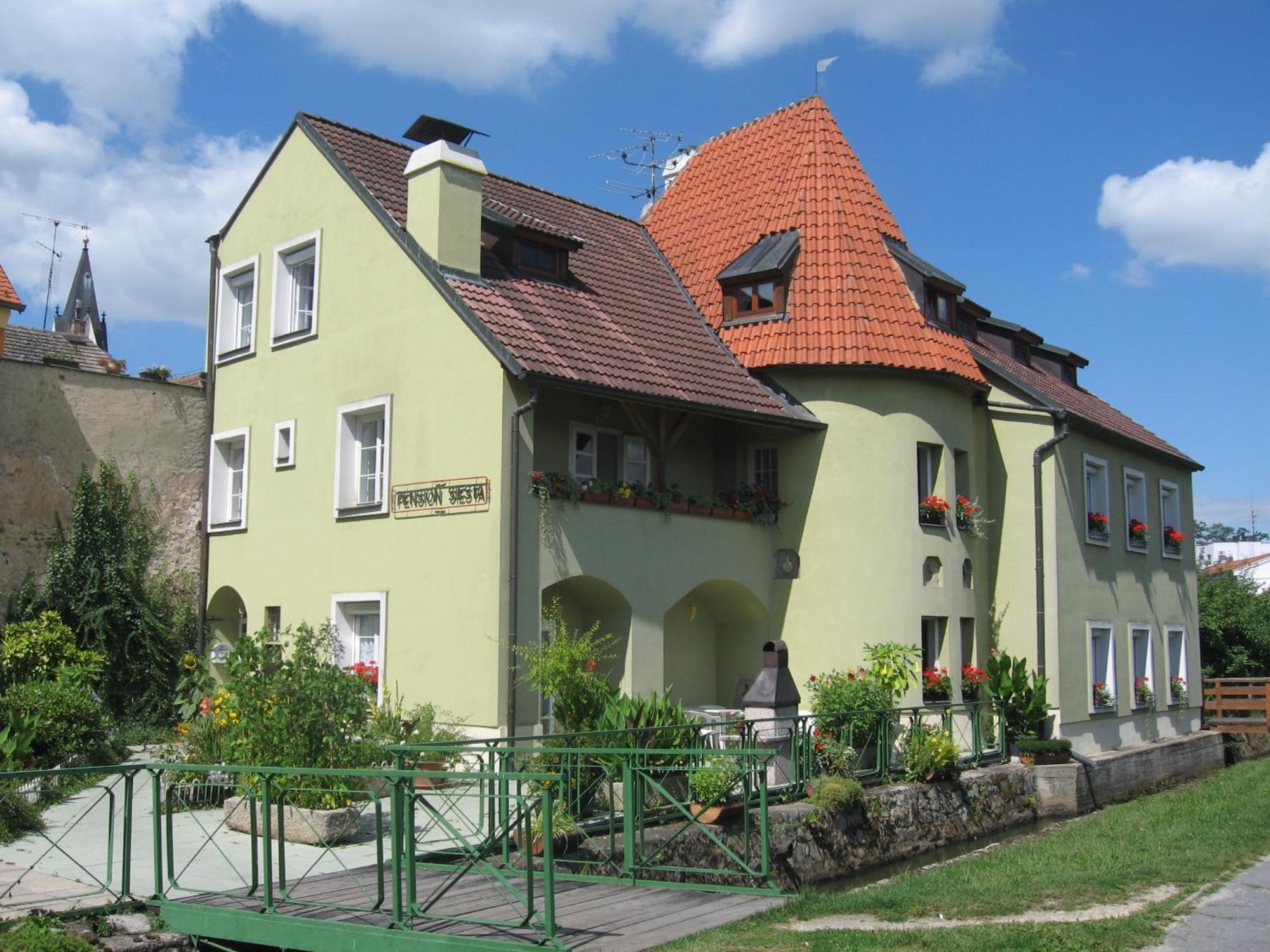 Třeboň Pension Siesta מראה חיצוני תמונה